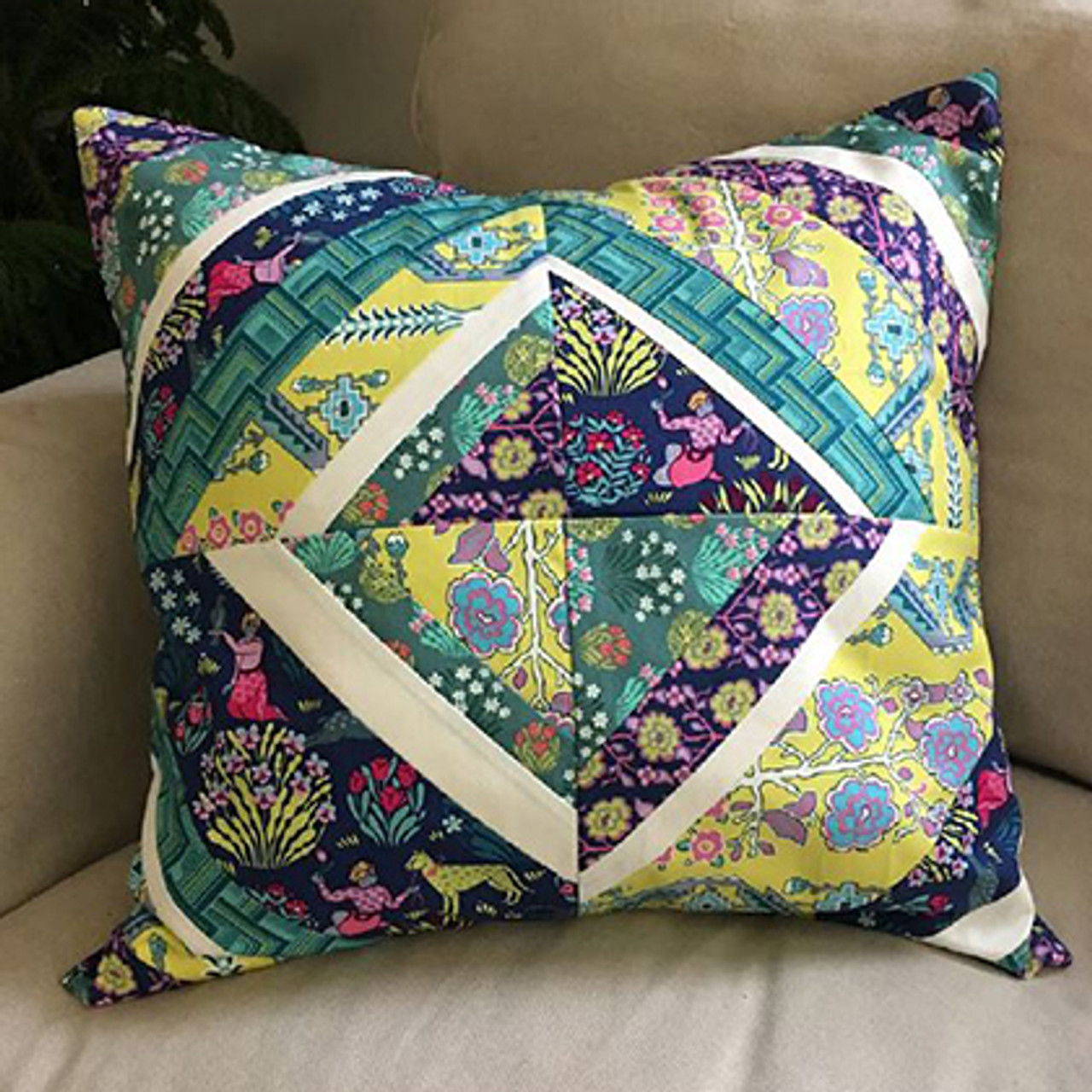 Splendor Patchwork Pillow By Amy Butler Free Pdf Download