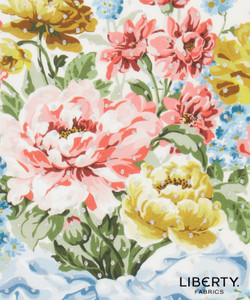 Liberty Tana Lawn, Bow Bouquet 0363MT75481A , per 1/2 yard