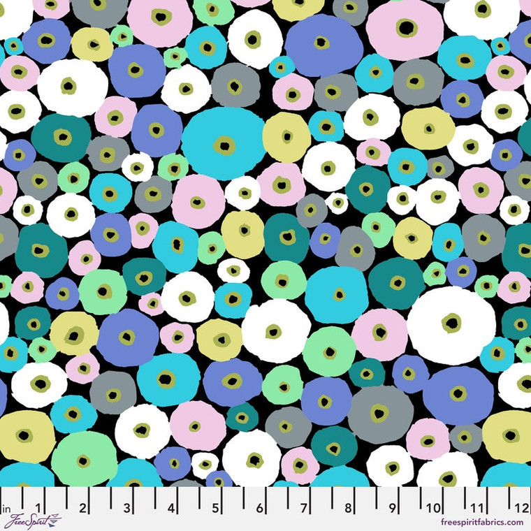 Spools
85 + Fab Collection
colour: contrast
Kaffe Fassett