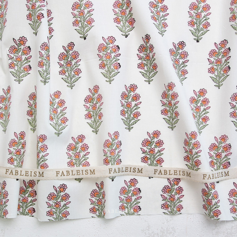 Wild Floral in Blushing, per 1/2 yard