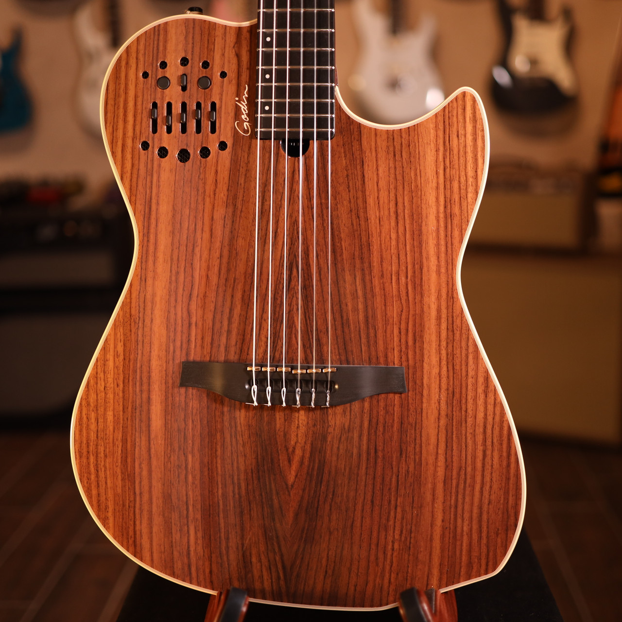 Godin MultiAc Nylon SA Acoustic-Electric Guitar Rosewood 9902 Top