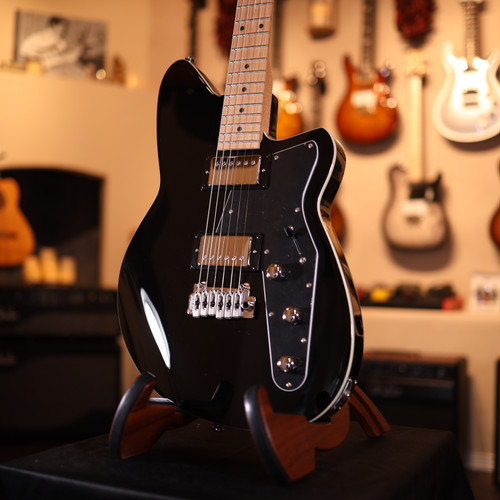 Reverend Jetstream HB Solidbody Electric Guitar - Midnight Black, Maple Fingerboard 3176