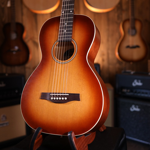 Seagull Entourage Rustic Burst Grand 0034