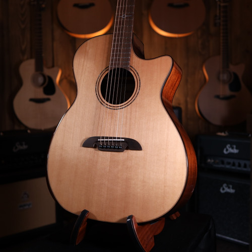 Alvarez AG60ce Armrest Acoustic/Electric Guitar 1869