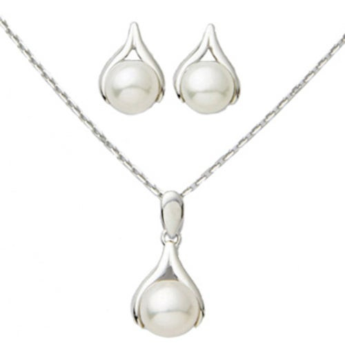 Pearl Earring & Necklace Set