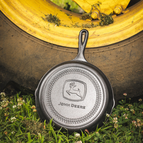 10.25 Inch Cast Iron John Deere Logo Skillet