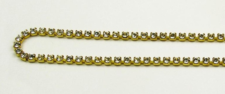 14PP (2.1mm) Crystal rhinestone cup chain, 106 stones per foot