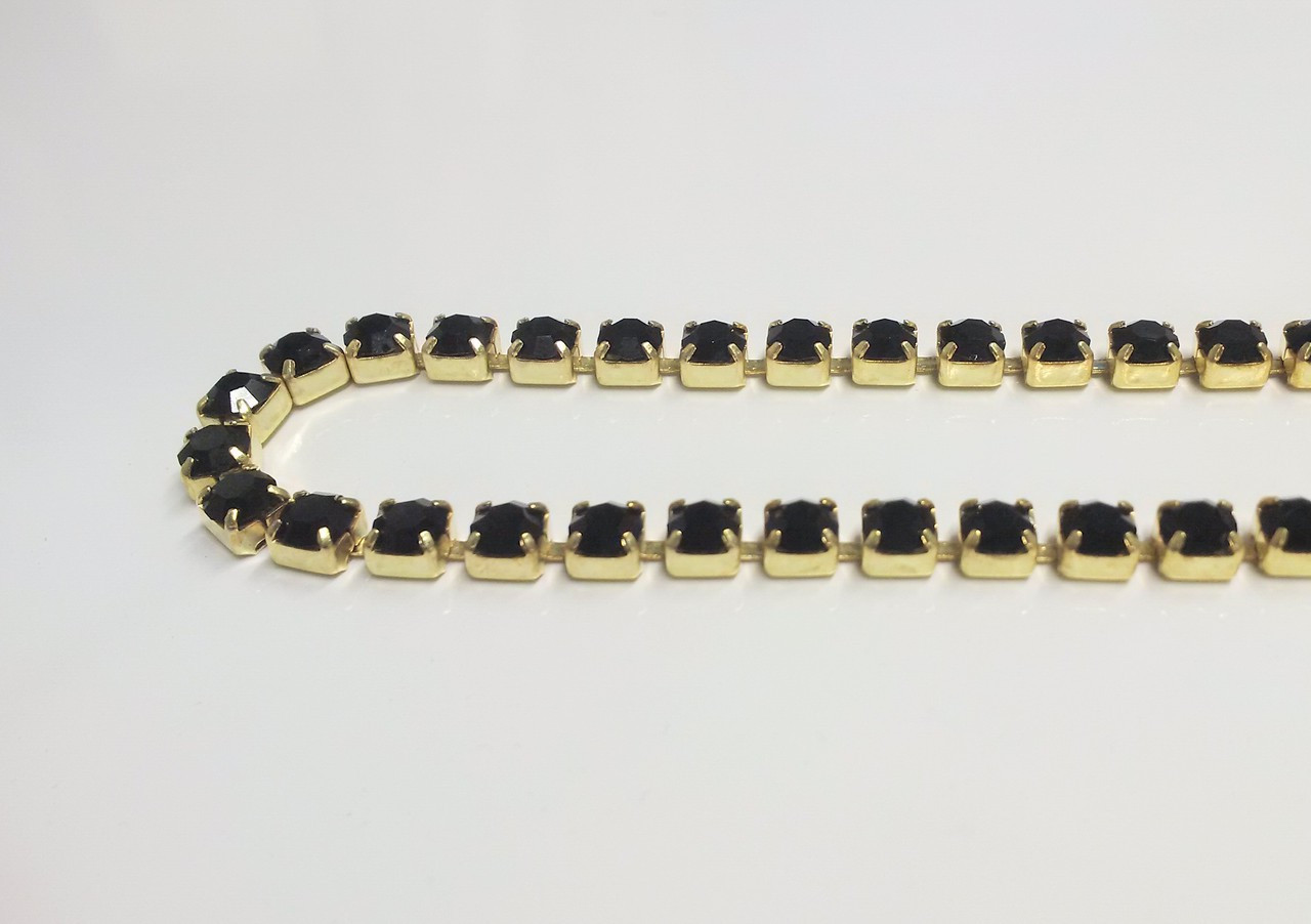 FC25/42-JE; 24SS (5.44mm) JET CUP CHAIN, 42 STONES PER FOOT