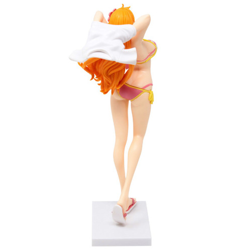 ONE PIECE: Nami Grandline Girls On Vacation Figure