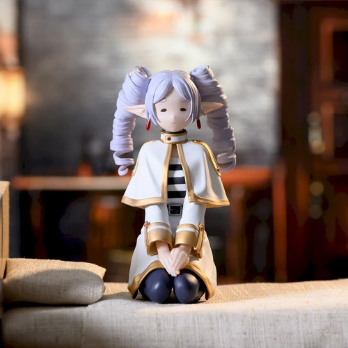 FRIEREN: Beyond Journey's End Kneeling Figure