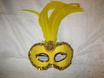 MASK GOLD WITH GOLD TRIM AND FEATHERS