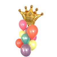 Crown and pastel color balloon bouquet