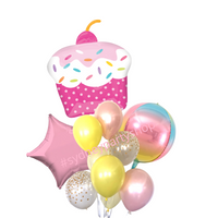 Cupcake & orbz balloon bouquet