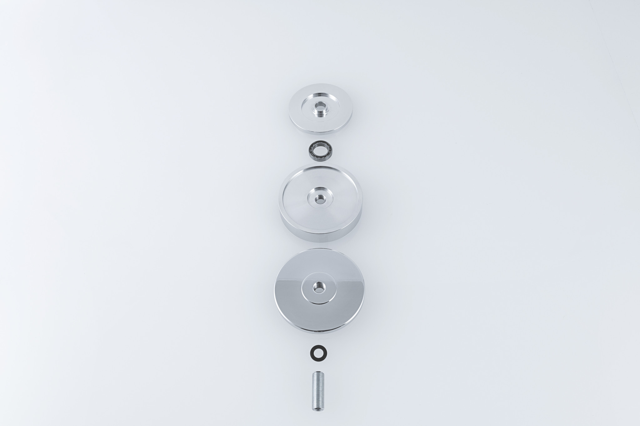 TransRotor Strato Nero/Bianco TMD at True Audiophile