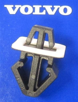 OEM Volvo Part Number 9447384 (Rocker Molding Clip)