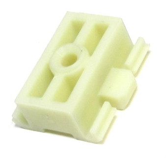OEM Volvo Part Number 6806502 (Side Molding Clip)