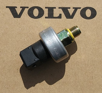 Genuine Volvo 9173210 Brake Master Cylinder Pressure Switch