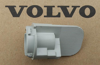 2001-2007 Volvo XC70 Rear Turn Signal Bulb Socket [USED OEM]