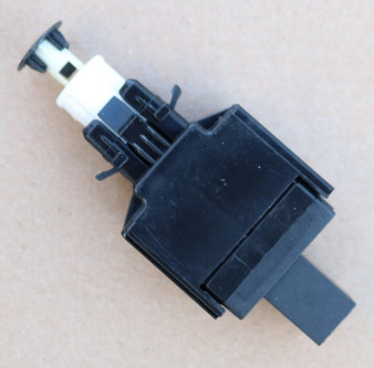 2002-2007 Volvo XC70 Brake Light Switch