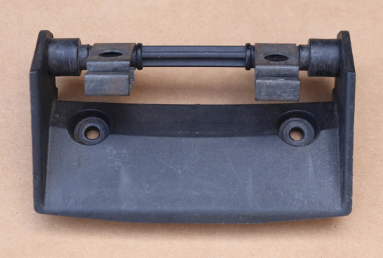 2003-2014 Volvo XC90 Center Console Hinge [USED]