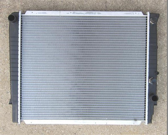 1997-1998 Volvo S90 Radiator