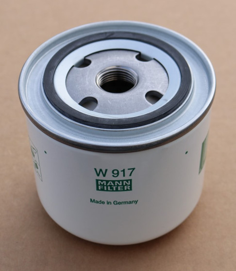 1997-1998 Volvo S90 Oil Filter