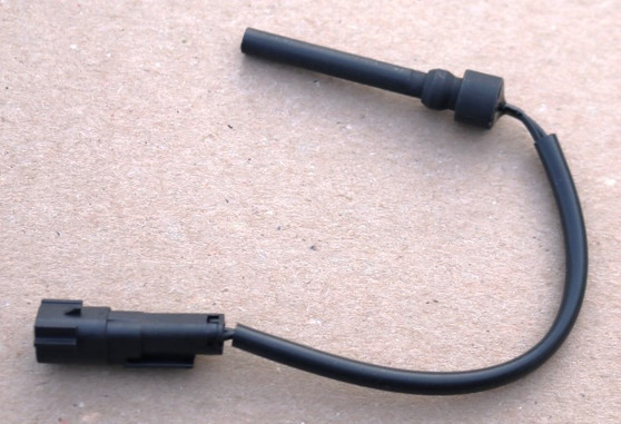 2008-2010 Volvo V70 Coolant Level Sensor