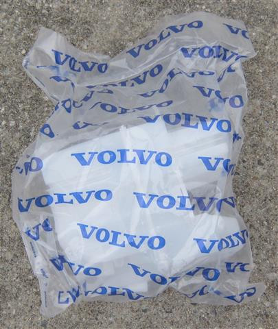 2001-2009 Volvo S60 Windshield Washer Reservoir without High Pressure