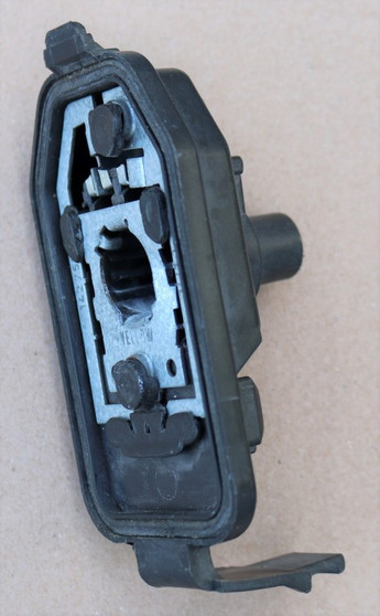 1994-1997 Volvo 850 Turn Signal Bulb Socket [Used]