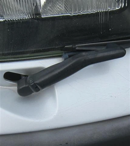 1999-2006 Volvo S80 Headlight Wiper Arm