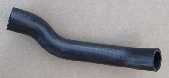 2003-2005 Volvo XC90 T6 Upper Radiator Hose