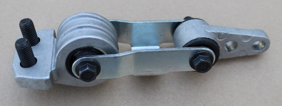 2001-2007 Volvo XC70 Lower Torque Rod (Trans.>Subframe)
