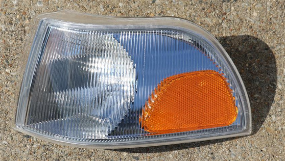 1998-2002 Volvo C70 Turn Signal Assembly