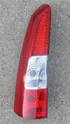 2005-2007 Volvo XC70 Upper Tail Light Assembly - Left/Driver Side
