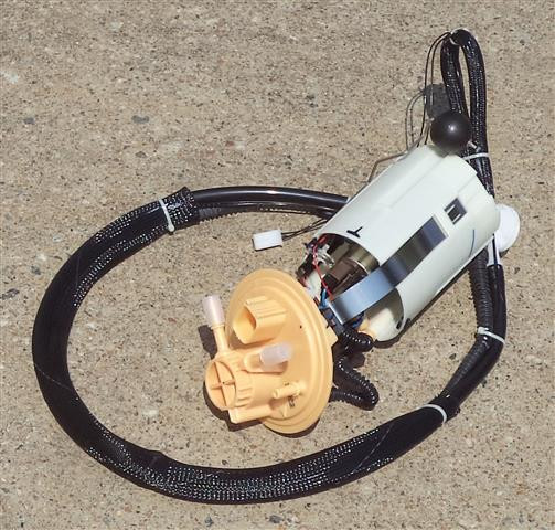 OEM Volvo Part Number 30761742 (Fuel Pump Assembly)