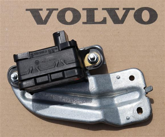 USED Volvo Part Number 31341170 (Yaw Sensor)