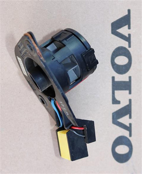 USED OEM Volvo Part Number 9144336 LH Ambient Air Temp Sensor