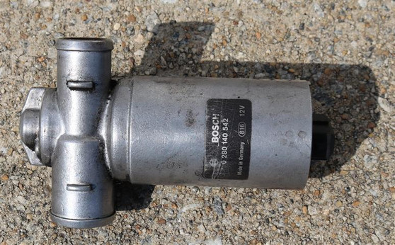 1997-1998 Volvo V90 Idle Control Valve [Used OEM]