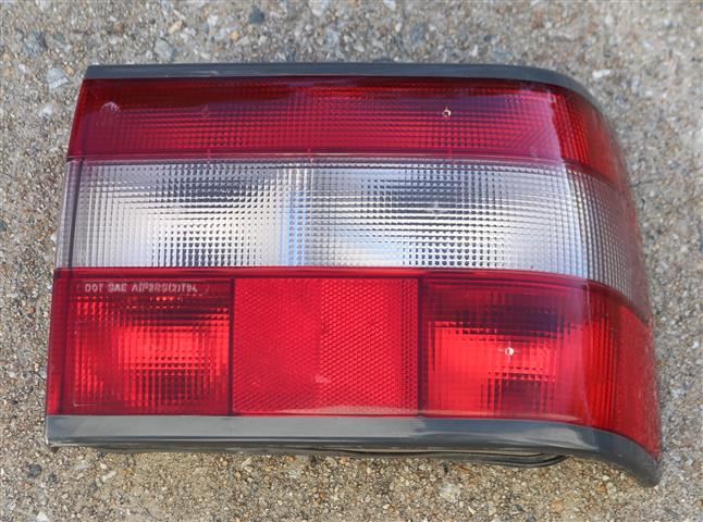 Volvo 850 Passenger Side Tail Light Assembly (1995-1997)