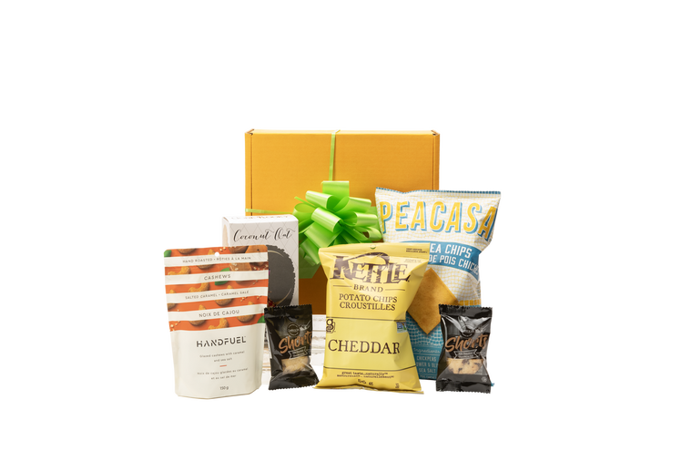 Gourmet gift box featuring sweet and savoury snacks (chocolate, crackers, nuts, etc.).