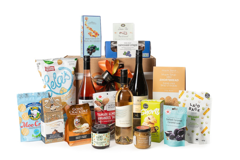 Okanagan White wine gift box featuring Narrative By Okanagan Crush Pad XC Method Sparkling, Quails Gate Field & Flight Pinot Gris & Tinhorn Creek Pinot Gris.