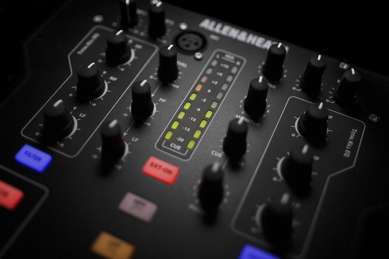 Allen & Heath XONE:23 2-Channel DJ Mixer