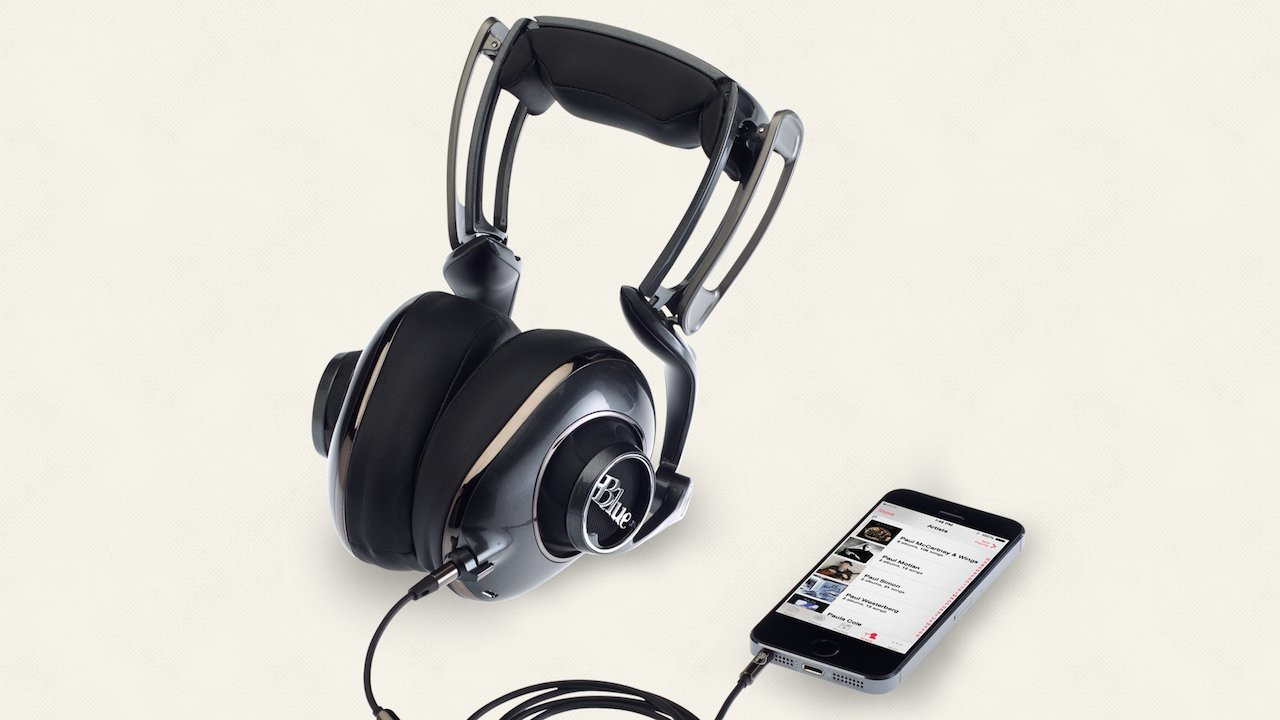 Blue Microphones Mo-Fi - Powered High-Fidelity Headphones