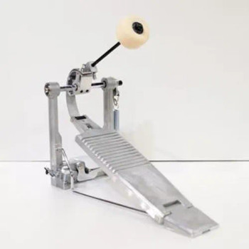 Yamaha FP720 Classic belt drive single bass drum foot pedal with long footboard, spring adjustment, and felt beater