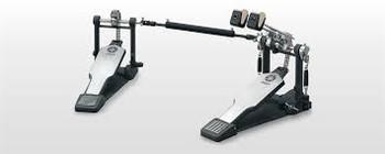 Yamaha DFP9500CLPKGDFP-9500C bass drum pedals x 2