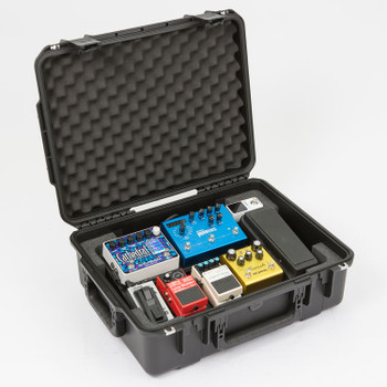 SKB Injection Molded Pedalboard with iSeries Case (3i-2015-7-PB)