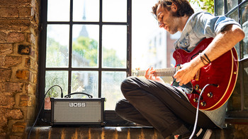 BOSS DUAL CUBE LX Stereo Guitar Amplifier, 10-Watt Desktop Amp with Effects, Looper, USB Audio and i-CUBE Link (D-CUBE LX)