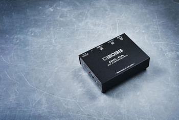 BOSS GKC-DA GK Converter for Serial GK to 13-Pin GK Devices (GKC-DA)