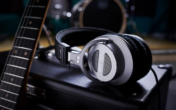 Roland RH-A30 Professional Open-Back Stereo Headphones, 45mm Drivers, Neodymium Magnets, CCAW Voice Coils (RH-A30)