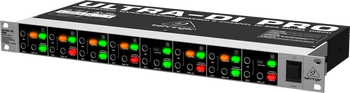 Behringer DI800 Professional Mains/Phantom Powered 8-Channel DI-Box